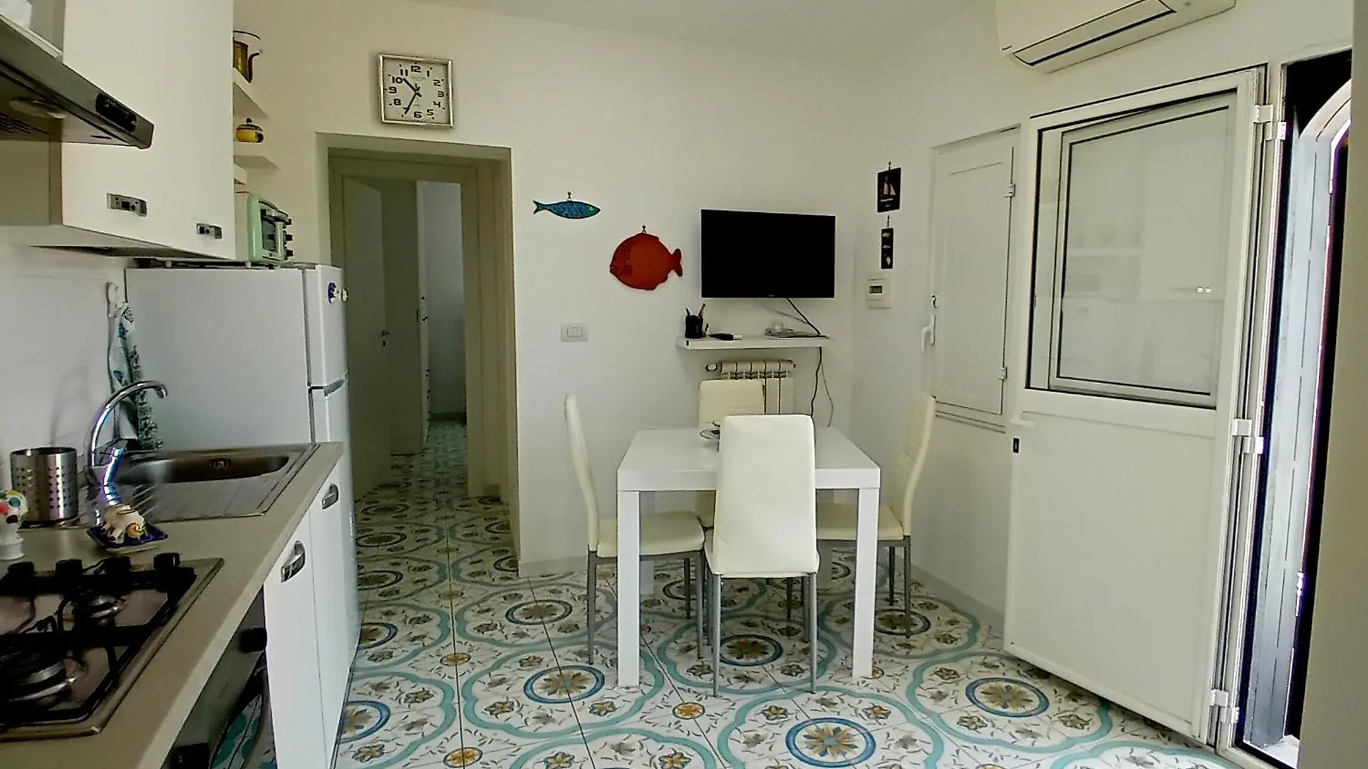 Salotto Vergini Centro Storico Apartment Naples Italy